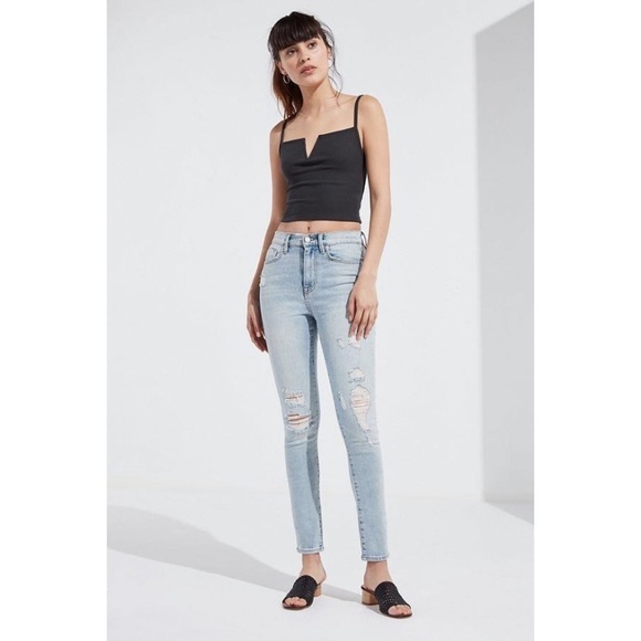 Urban Outfitters Denim - BDG Twig Ripped High-Rise Skinny Jean - Light Wash